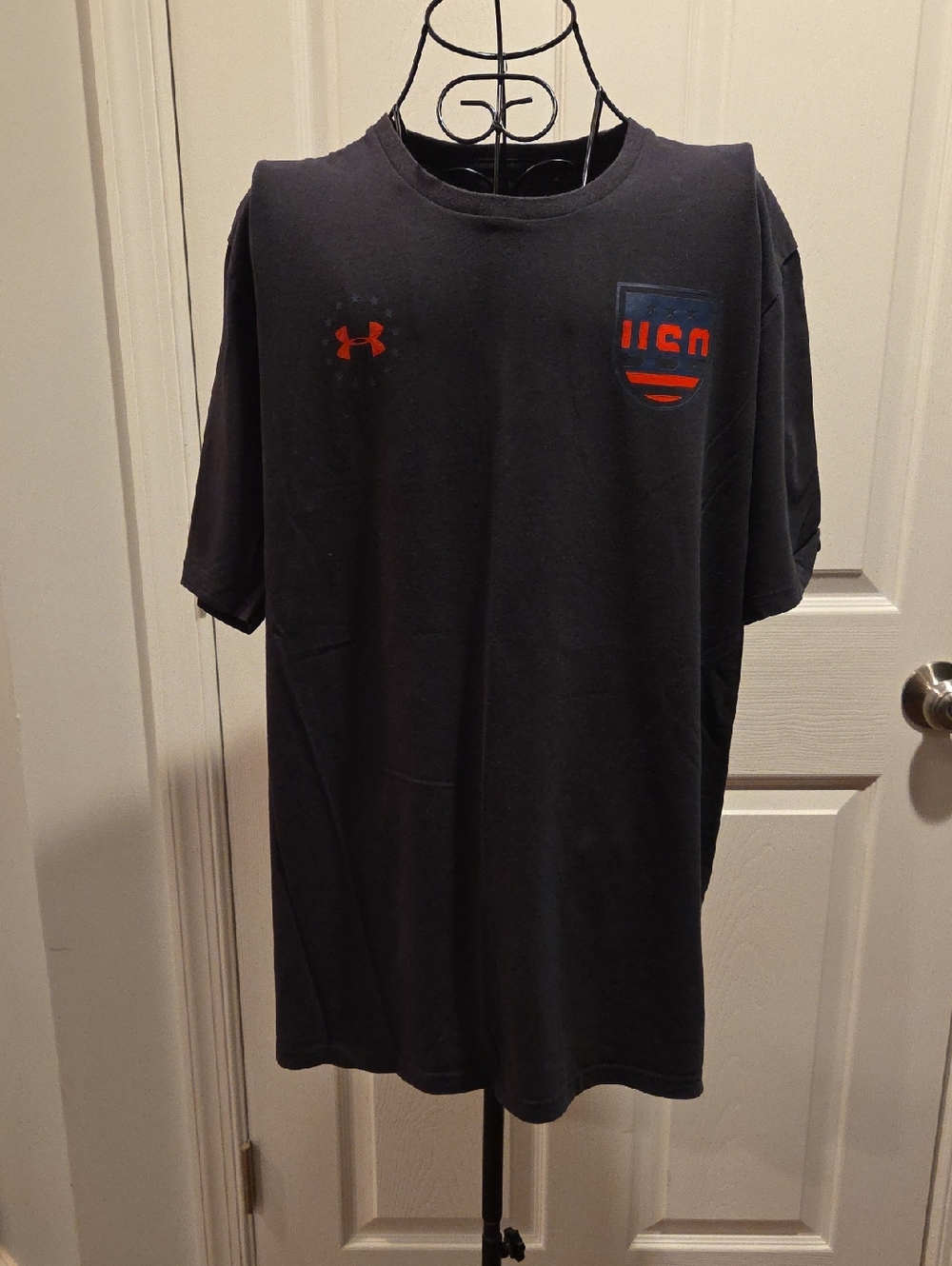 Under Armour Men’s Black Short-Sleeve Tee with Red Logo Shield